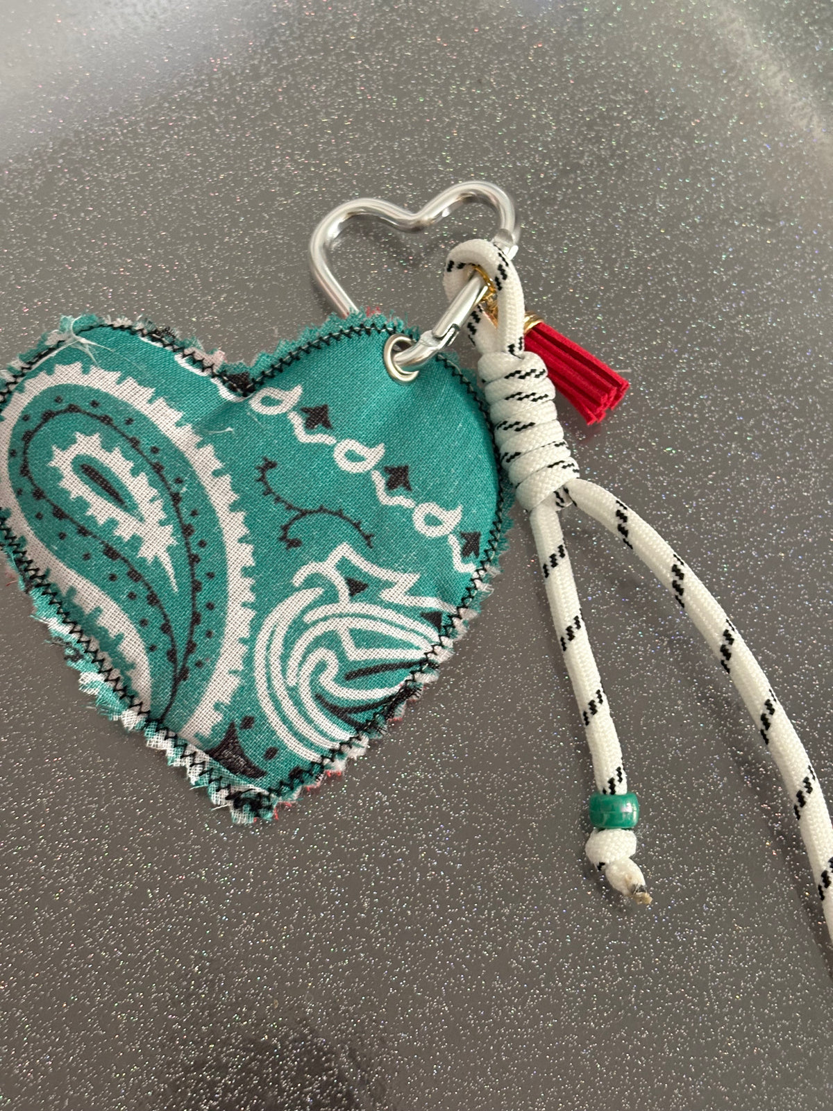 Grigri de sac cœur bi couleur n•4